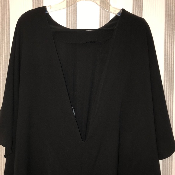 Elegant Ruffle Sleeve Romper - Picture 7 of 11